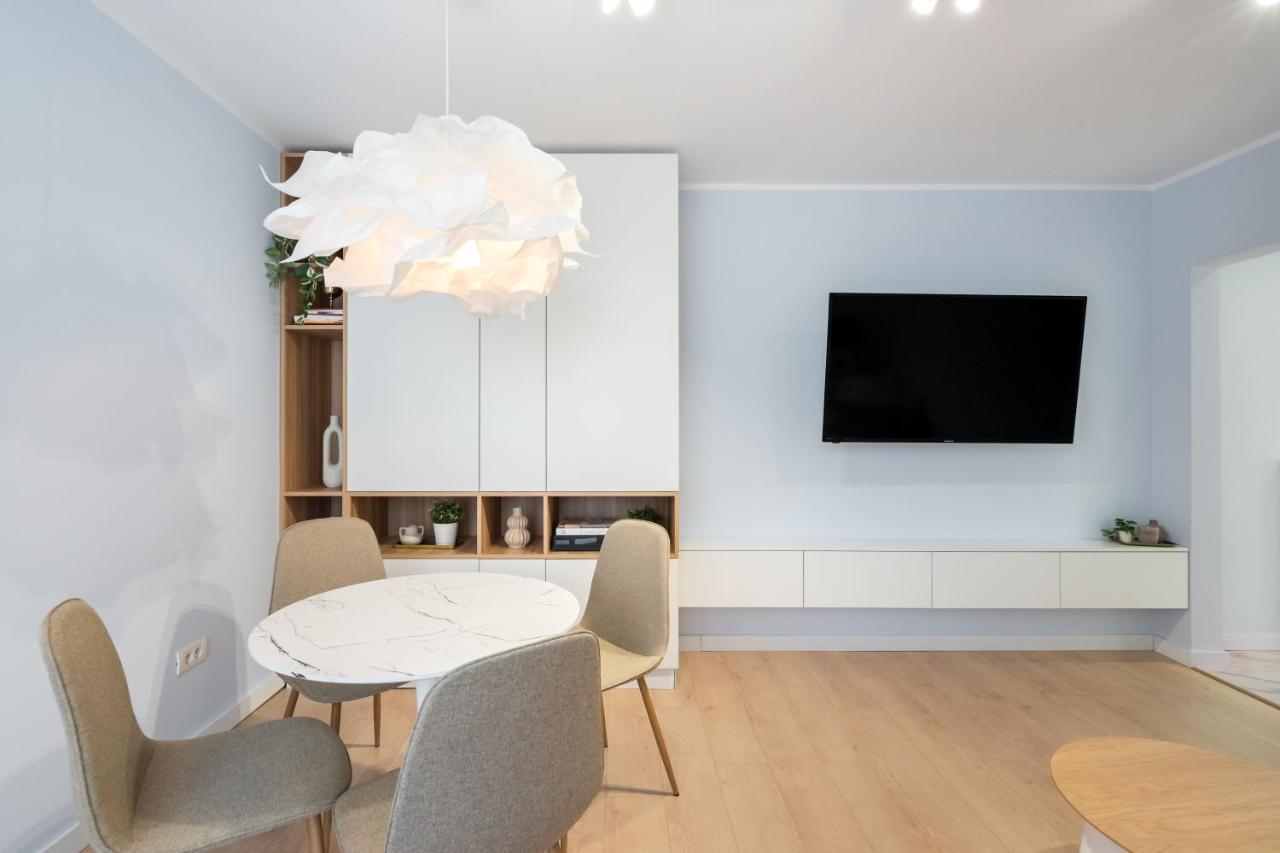 Candy Land Downtown Apartment Bukarest Eksteriør billede