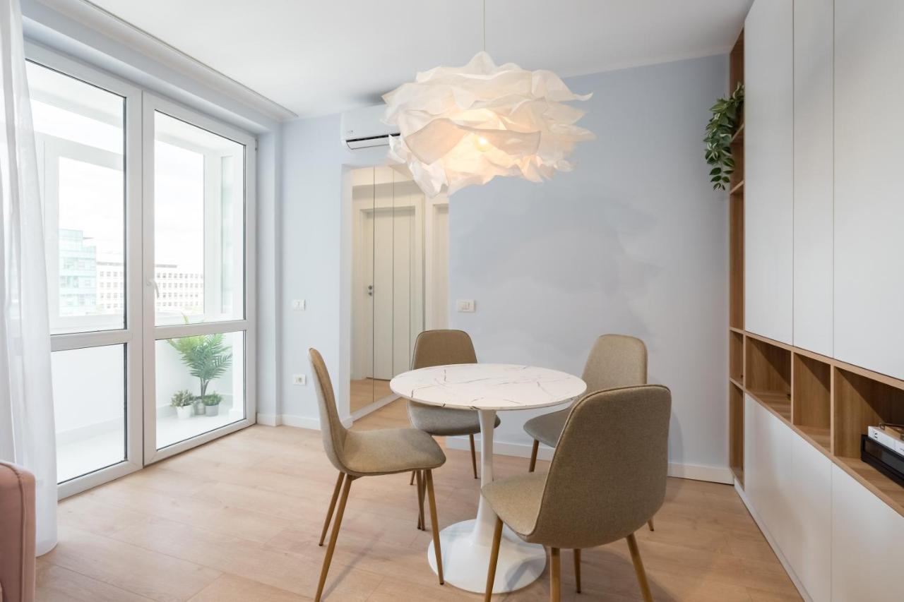 Candy Land Downtown Apartment Bukarest Eksteriør billede